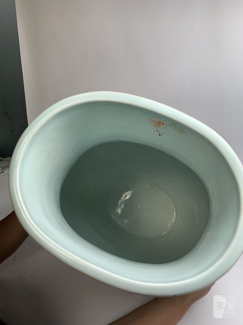 清乾隆 青花缠枝莲双龙耳尊 - 图11